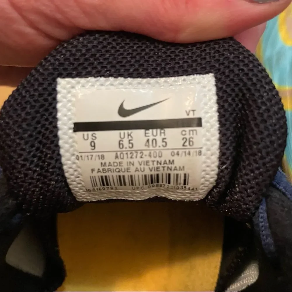 Nike Air Max Deluxe Heritage Sneakers
